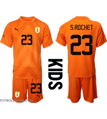 Uruguay Sergio Rochet #23 Målvakt Replika Bortatröja Barn VM 2022 Kortärmad (+ Korta byxor)